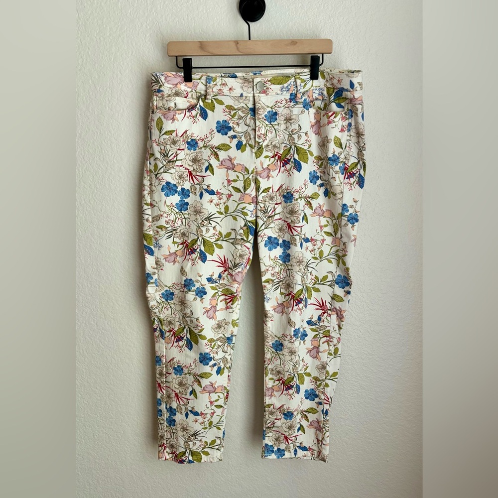 J.Jill Floral Denim Cropped Pants